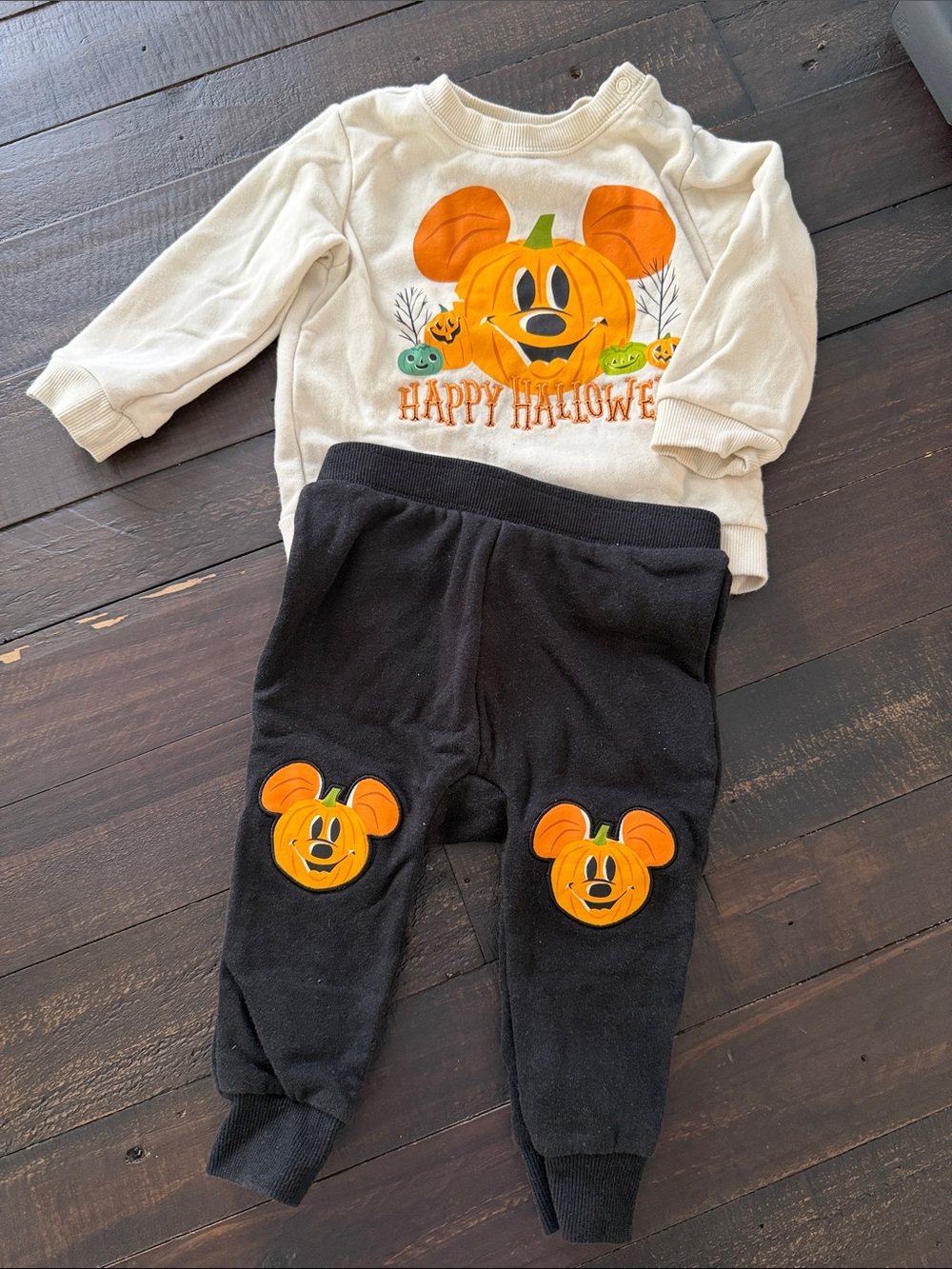 Mickey Halloween Pumpkin Graphic Sweatshirt and Black Jogger Set